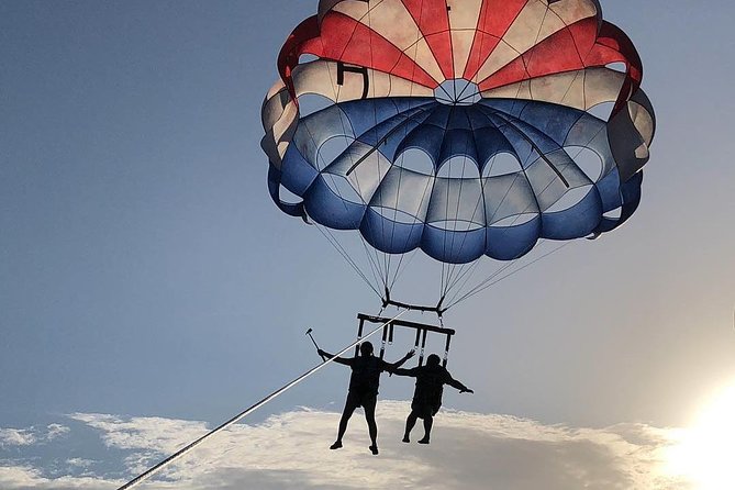 Roatan Parasailing Tour - Tour Inclusions and Highlights