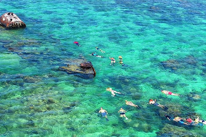 Roatan VIP Private Yacht Snorkeling Adventure - Snorkeling at the Shipwreck Site