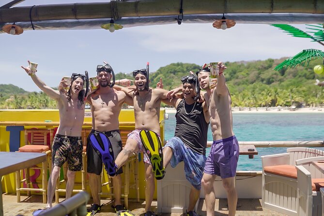 Roatans Best Catamaran Tiki Snorkeling - Key Points