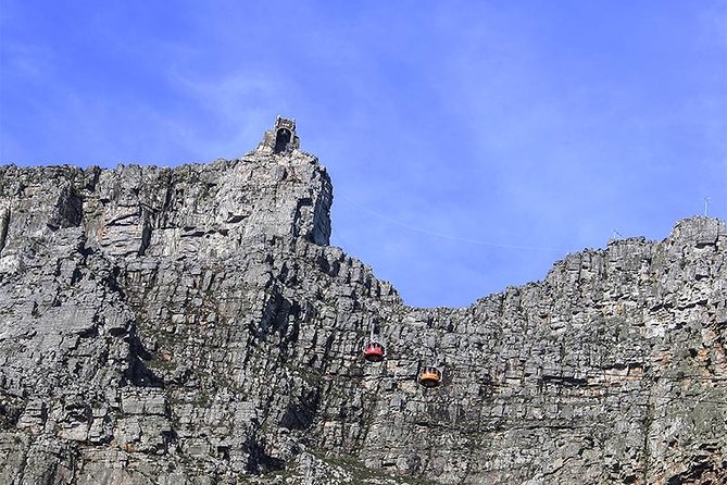 Robben Island Tour & Table Mountain Guided Tour - Cable Car Ride to Table Mountain