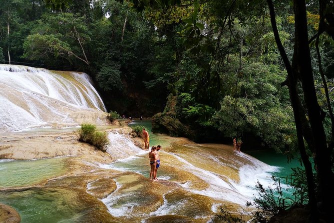 Roberto Barrios Waterfalls - Key Points
