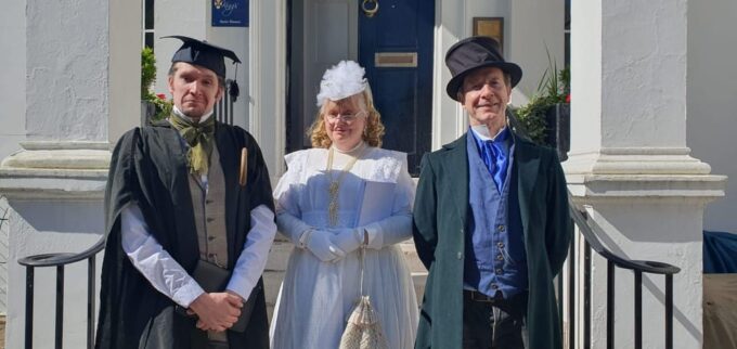 Rochester, Kent: Costumed Guided Tour - Cancellation Policy