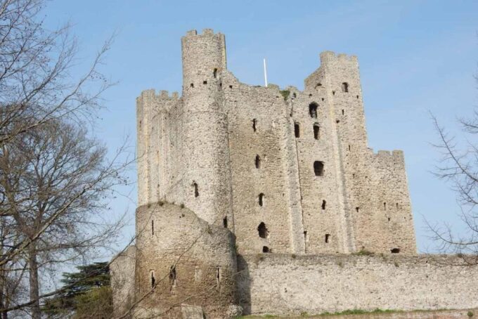 Rochester: Quirky Self-Guided Smartphone Heritage Walks - Exploring Rochesters History