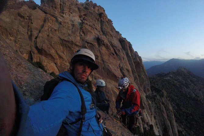 Rock Climbing Guided Tours and Classes Activities of One or More Days - Key Points