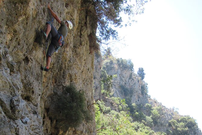 Rock Climbing With a Guide in Chania Therisos Gorge - Suitability and Accessibility