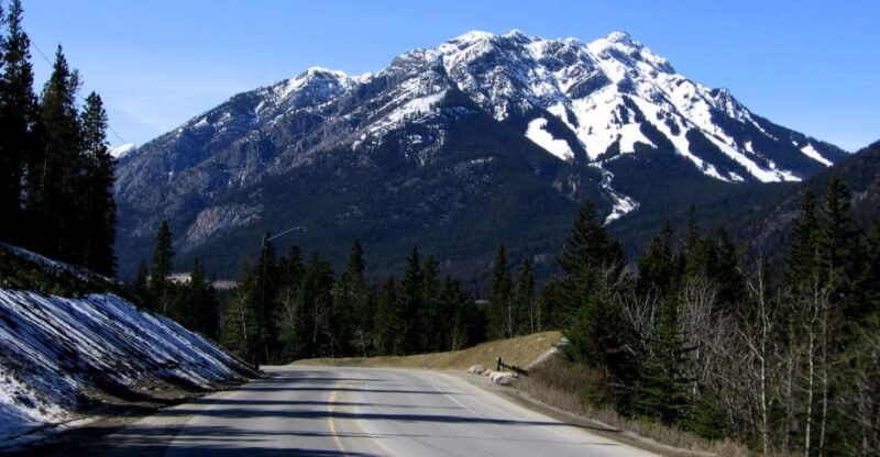 Rocky Mountains: Smartphone Driving and Walking Audio Tours - Key Points