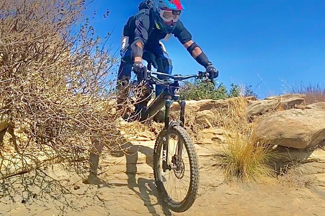 Rocky Peak Downhill Electric MTB Tour Semi Valley (Intermediate) - Meeting and Pickup