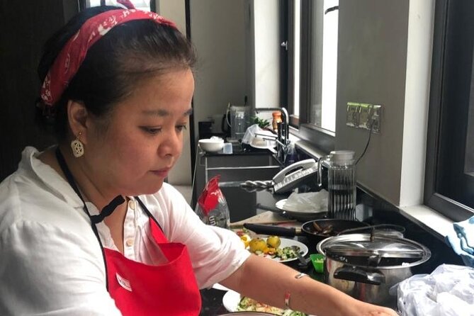 Roll Your Own Sushi and Fry Your Own Tempura in Osaka - Meeting and End Point