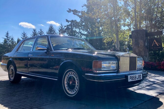 Rolls-Royce Chauffeured All-inclusive Wine Tasting Tour - Knowledgeable Host