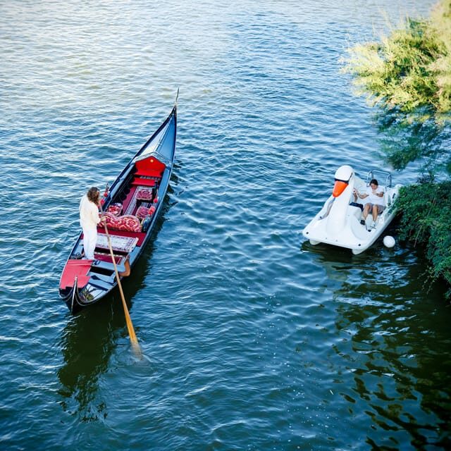Roma: the One and Only Roma Gondola Tours on the Lake! - Experience the Magic of a Gondola Ride