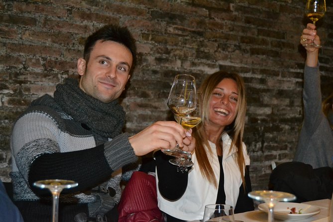 Roman Countryside Food & Wine Tasting in a Medieval Winery - Food and Dining Experience
