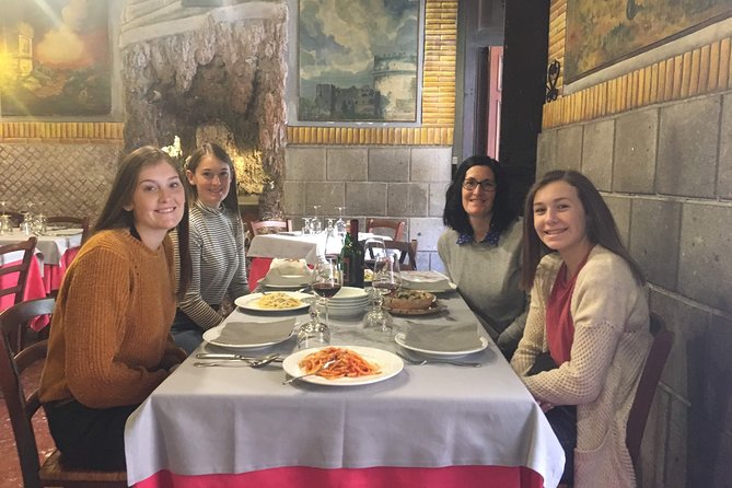 Roman Lunch Food & Wine Tour W/ Trevi Fountain, Pantheon and Local Market Visit - Immersive Dining Experience