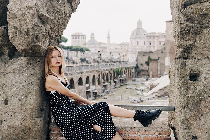 Roman Portraits Walking Tour With Your Private Photographer - Professional Retouching Options