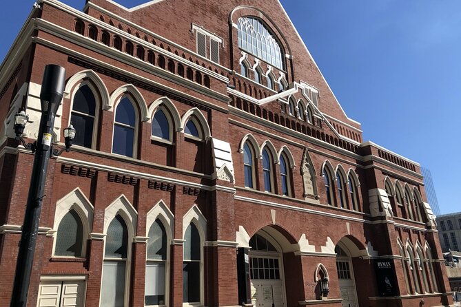 Romance in the Music City: A Nashville Love Story - Savoring Culinary Delights