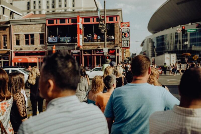 Romance in the Music City: A Nashville Love Story - Honky Tonk Central: Vibrant Music Scene
