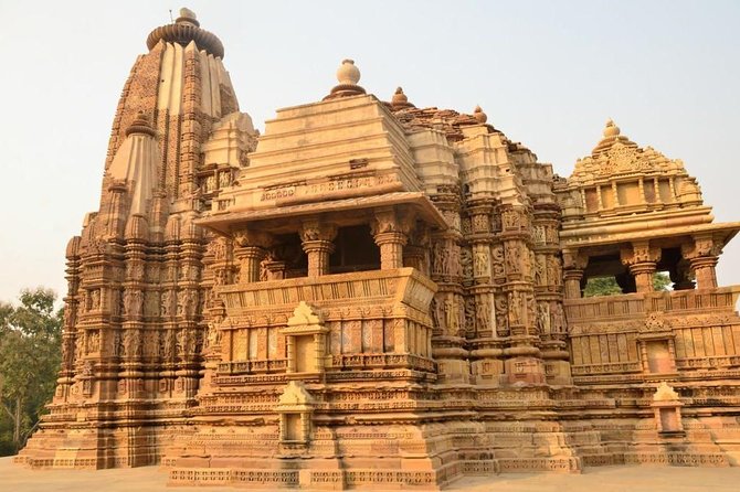 Romance With Khajuraho, Orccha and Taj Mahal - Splendor of the Taj Mahal