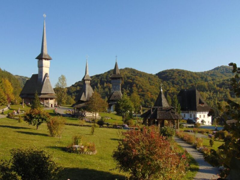 Romania: Private 12 Days Tour With Bed and Breakfast - Accommodation and Meals