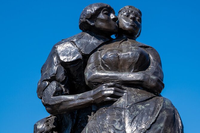 Romantic Amsterdam: Fairytale or Tragedy Quest Experience - Accessibility and Participation