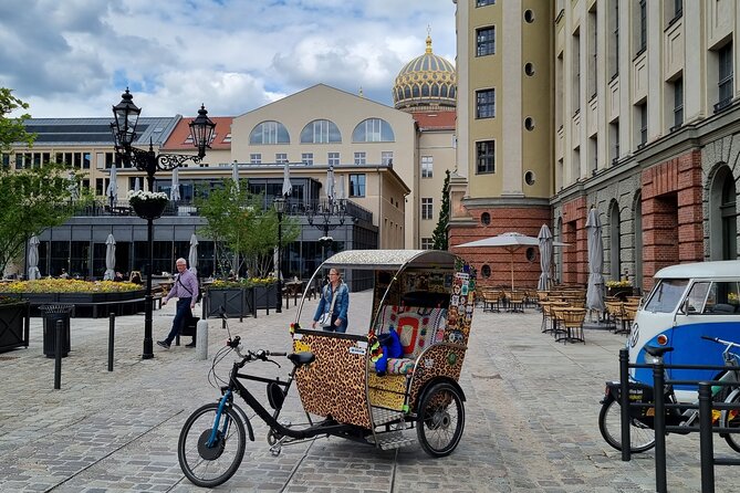 Romantic Berlin Rickshaw City and Photo Tour - Incl. Pick-Up - Pick-up Radius and Charges