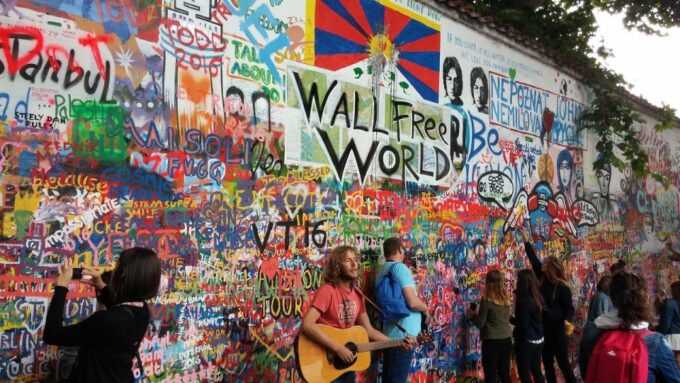 Romantic Corners of Prague – Walking Tour - Meeting Point
