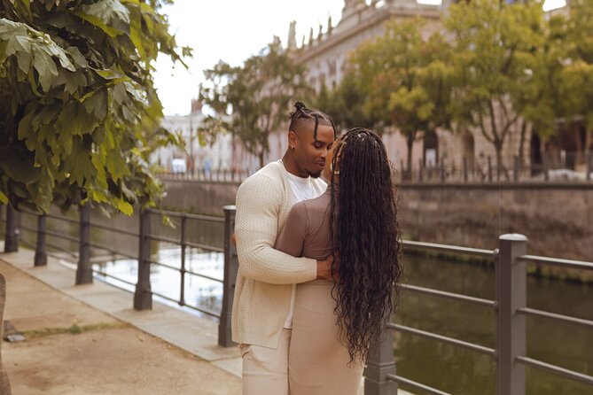 Romantic Couple Photoshoot in the Heart of Berlin - Booking, Cancellation, and Policies
