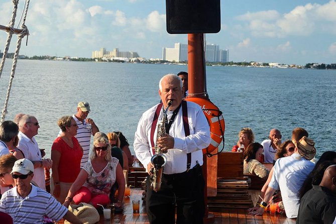 Romantic Dinner on a Spanish Galeon in Cancun - Customer Feedback