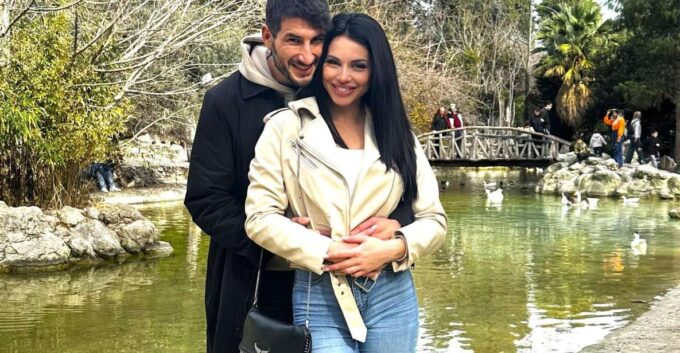 Romantic Experience Private Tour in Athens City - Personalized Care