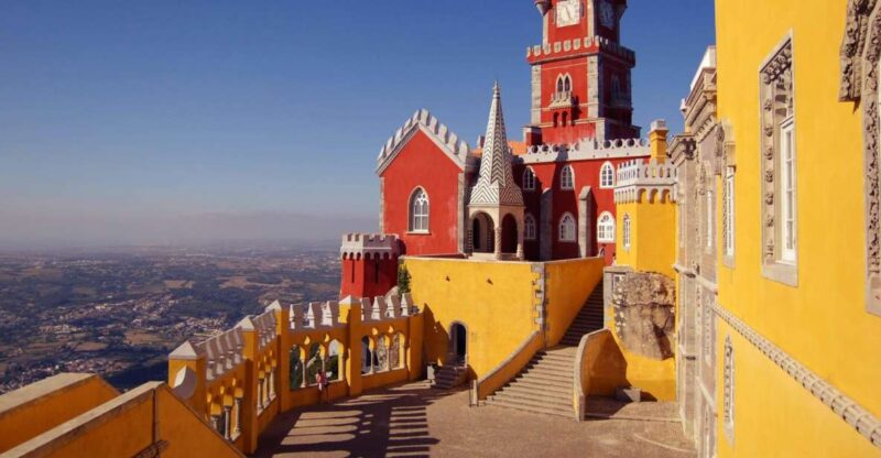 Romantic Faro Walking Tour: Historic Sights & Serene Gardens - Charming Arco Da Vila Archway
