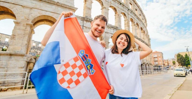 Romantic Joy in Pula – Walking Tour - Experience Description
