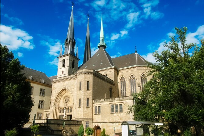 Romantic Luxembourg Quest Experience - Learning Local History and Lore