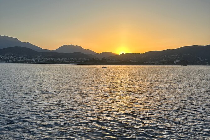 Romantic Private VIP Sunset Cruise Yacht 34 - Flexible Pickup and Drop-off