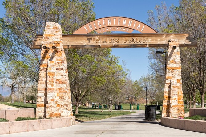Romantic Rendezvous: Albuquerque's Enchanting Couple's Walk - Connecting With the Communitys Spirit