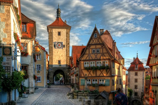 Romantic Road, Rothenburg, and Harburg Day Tour From Munich - Tour Reviews and Ratings