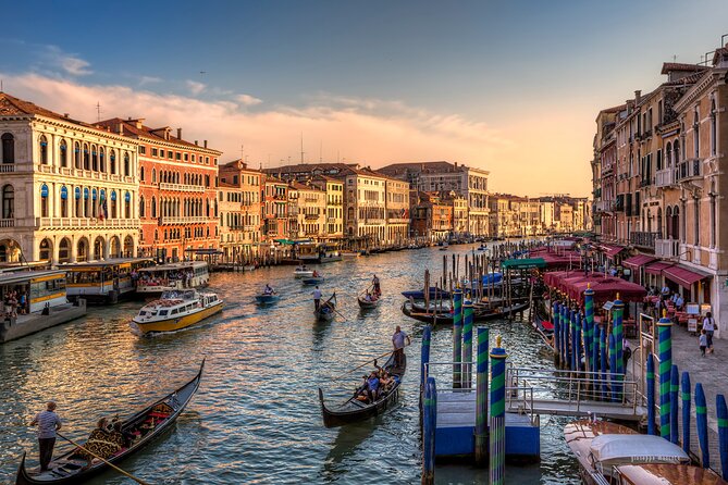 Romantic Serenade Gondola Tour: Private Ride - Private and Intimate Experience