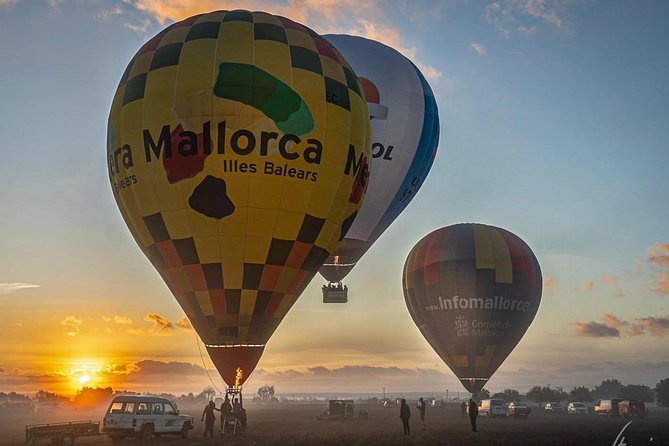 Romantic Sunrise Balloon Tour in Majorca - Sweeping Views of Majorca