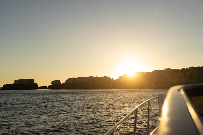 Romantic Sunset Cruise - Accessibility and Participation