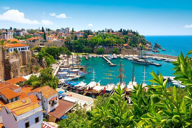 Romantic Trails: Love Stories of Antalya - Capturing Heartfelt Moments in Photography