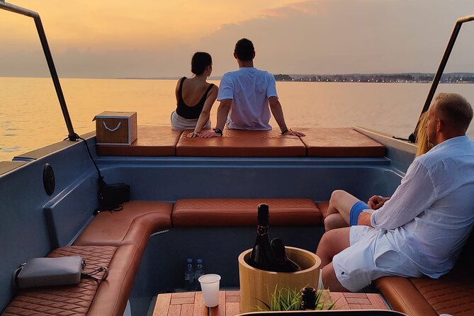Romantic Zadar Sunset Boat Tour With a Glass of Prossecco - Good To Know