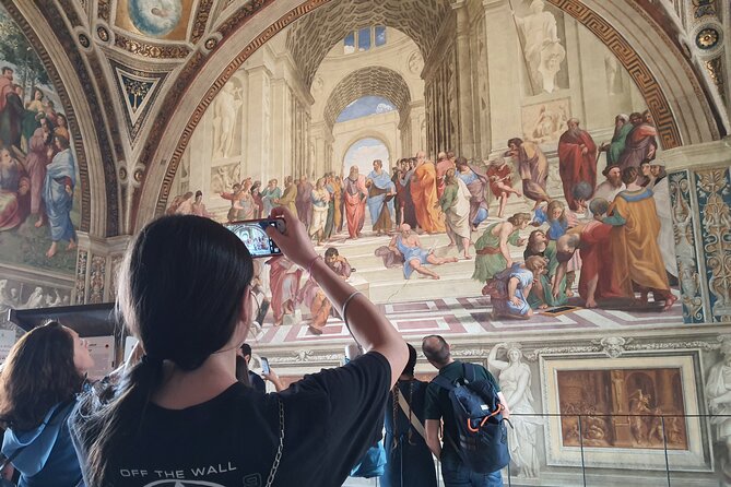 Rome 2-Day Sightseeing Tour With Trevi Fountain, Colosseum & More - Vatican Museums and St. Peters Basilica
