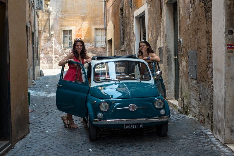 Rome: 3-Hour Chauffeured Tour in a Vintage Fiat 500 - Vehicle and Experience