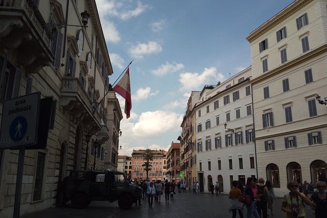 Rome 3 Hours Walking Tour With Licensed Expert Local Guide - Booking and Confirmation