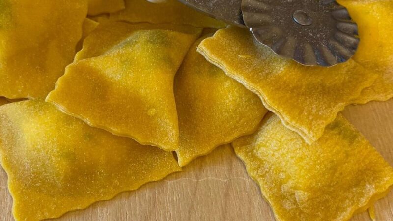 Rome: 3-in-1 Fettuccine, Ravioli, and Tiramisu Cooking Class - Instructor and Accessibility