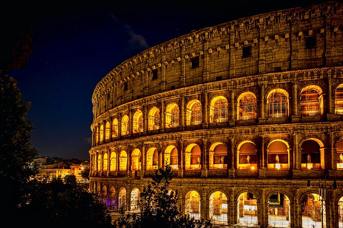 Rome by Night Tour With Pizza and Gelato - Group Size