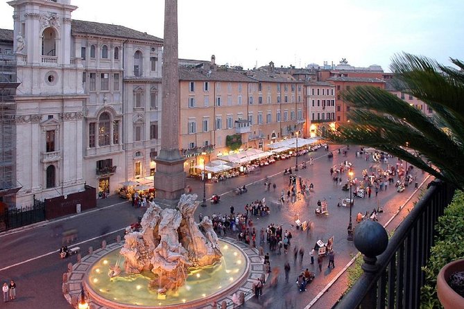 Rome by Night - Walking Tour With Guide - Unique Features of the Tour