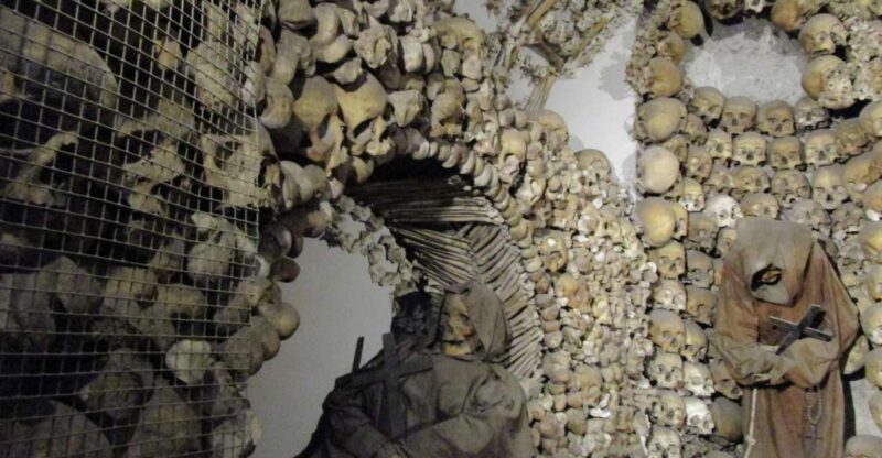 Rome: Capuchin Crypts Skip-the-Line Ticket and Guided Tour - Exploring the Capuchin Crypts