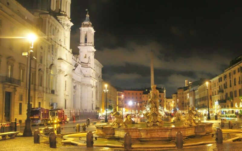 Rome: Chauffeured Tour by Night With Food Tasting and Wine - Food and Wine Tasting
