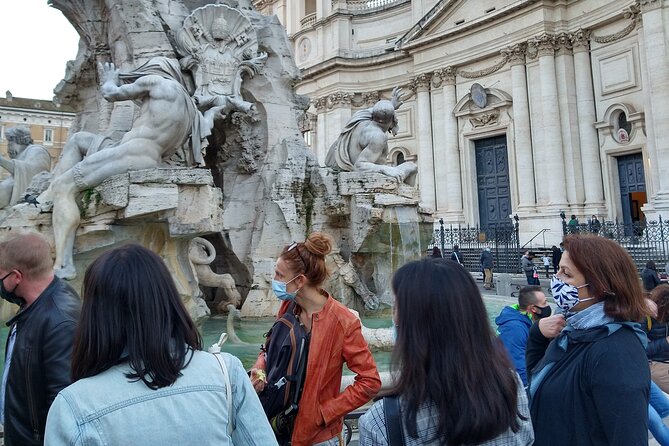 Rome City Center Walking Tour in a Small Group - Accessibility and Participation