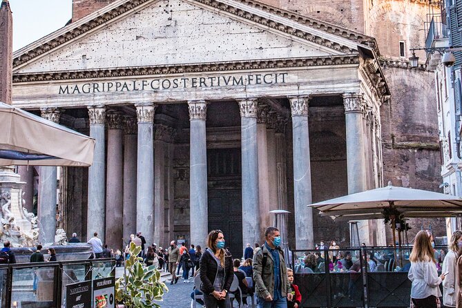 Rome City Center Walking Tour in a Small Group - Gelato or Coffee Included