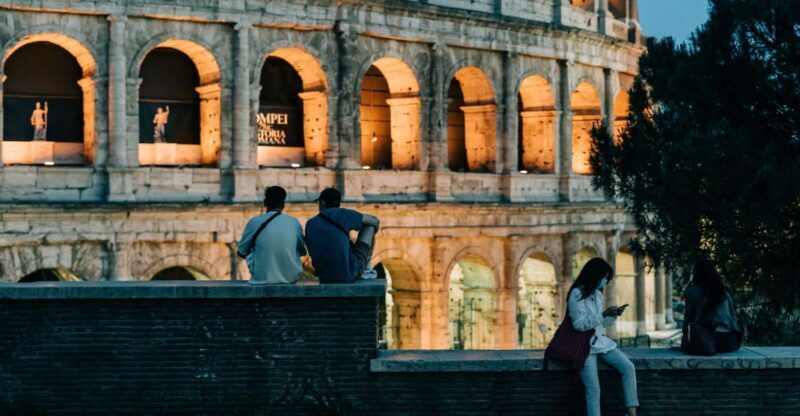 Rome: City Highlights Moonlight Walking Tour - Key Points