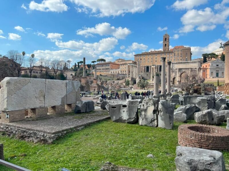 Rome: Colosseum and Roman Forum Access With Audio Guide App - Exploring the Colosseum at Your Own Pace